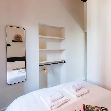 Azalea Apartment